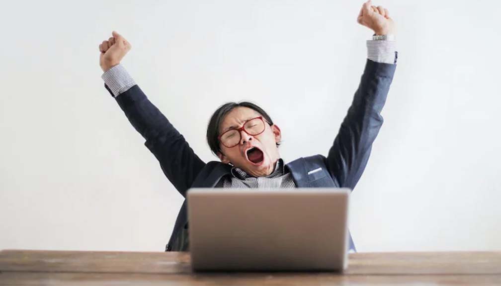 खाना खाएपछि किन निद्रा लाग्छ ? यस्तो त वैज्ञानिक कारण