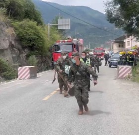 चीनमा भूकम्पमा परी ६५ जनाको मृत्यु