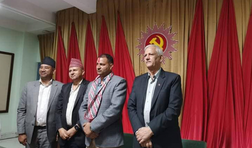 एकीकृत समाजवादी अछामका अध्यक्ष एमालेमा लागे