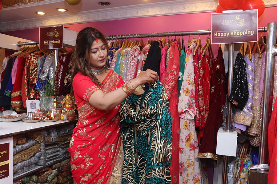 सपिङ भनेपछि किन हुरुक्कै हुन्छन् युवती ?