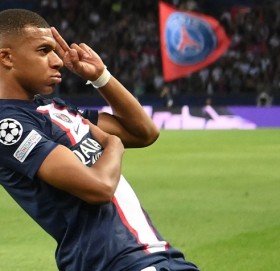 पीएसजीको जितमा एमबाप्पेको दुई गोल