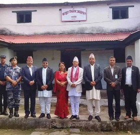 कामु प्रधानन्यायाधीश कार्कीद्धारा बाजुरा जिल्ला अदालतको निरिक्षण