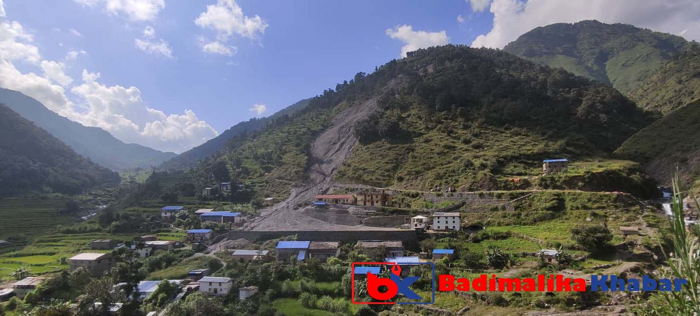 डोगडी स्वास्थ्य चौकी पहिरोले विस्थापित हुँदा सेवा प्रवाहमा समस्या