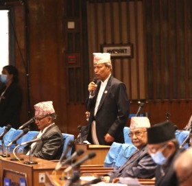 अछामका पहिरो पीडितलाई तत्काल राहत वितरण र उद्धार गर्न रावलको माग