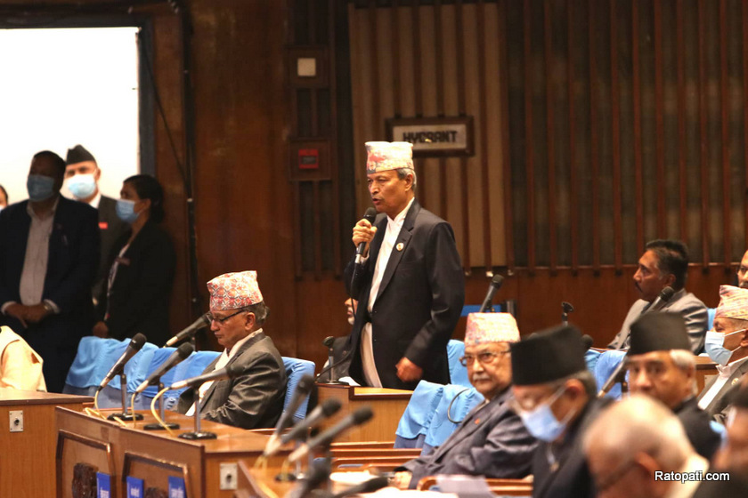 अछामका पहिरो पीडितलाई तत्काल राहत वितरण र उद्धार गर्न रावलको माग