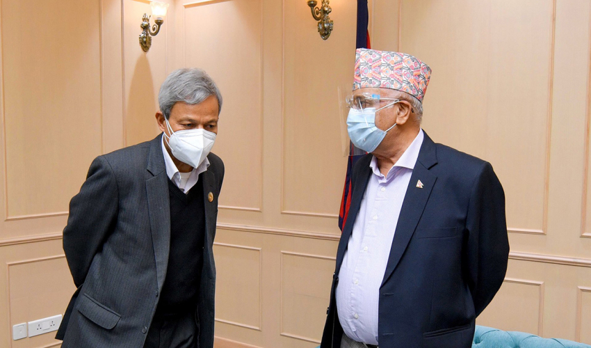 भीम रावलको टिकट खोसिएपछि एमाले अछामका सबै कमिटीले राजीनामा दिँदै