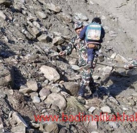बाजुराकाे बाढि पहिरो प्रभाबित क्षेत्रमा राहत तथा उद्धारमा  नेपाली सेना