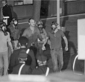 ‘स्टकहोम सिन्ड्रोम’ : जब आफ्नै अपहरणकारीसँग प्रेम बस्यो