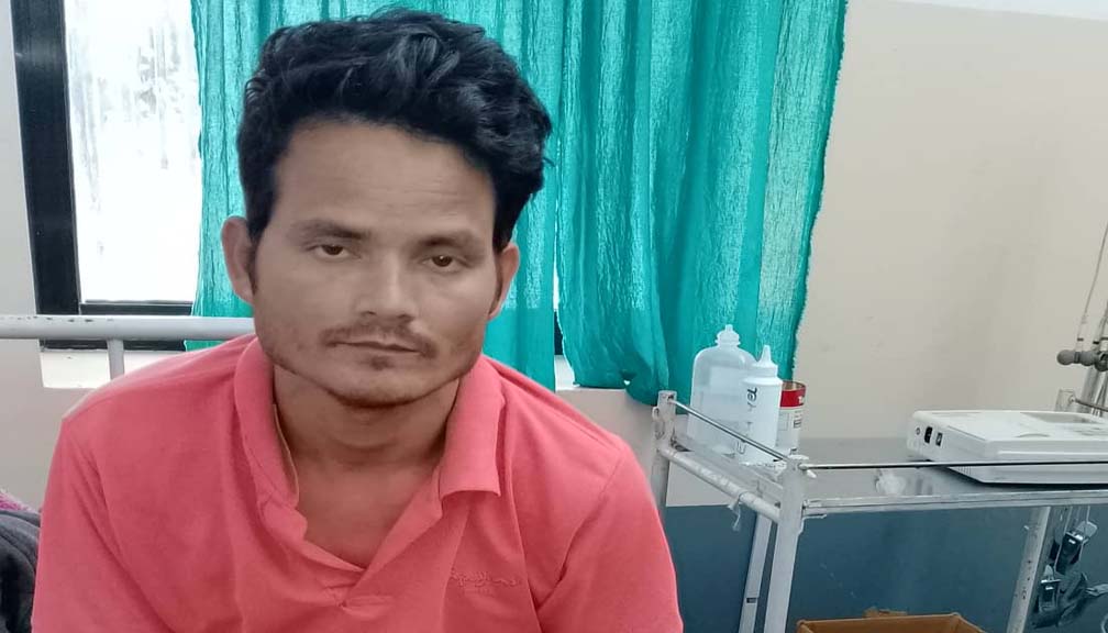 अछामका थापाको आर्थिक अभावका कारण उपचारमा समस्या