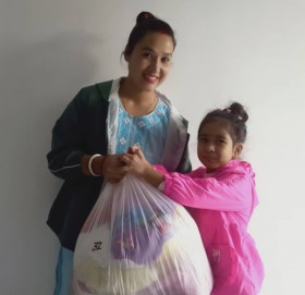 धनगढीको कपडा बैंकलाई २० थान कपडा सहयोग