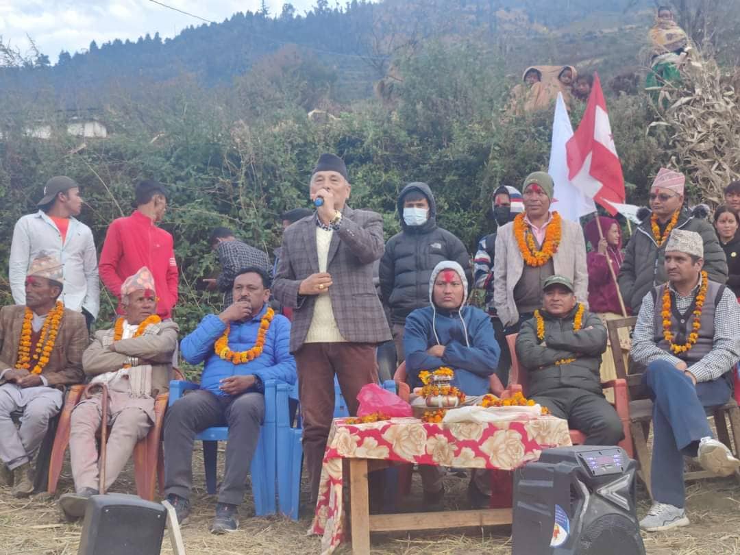 नरेश शाहीलाइ बाजुरा काँग्रेसको अघोषित समर्थन्