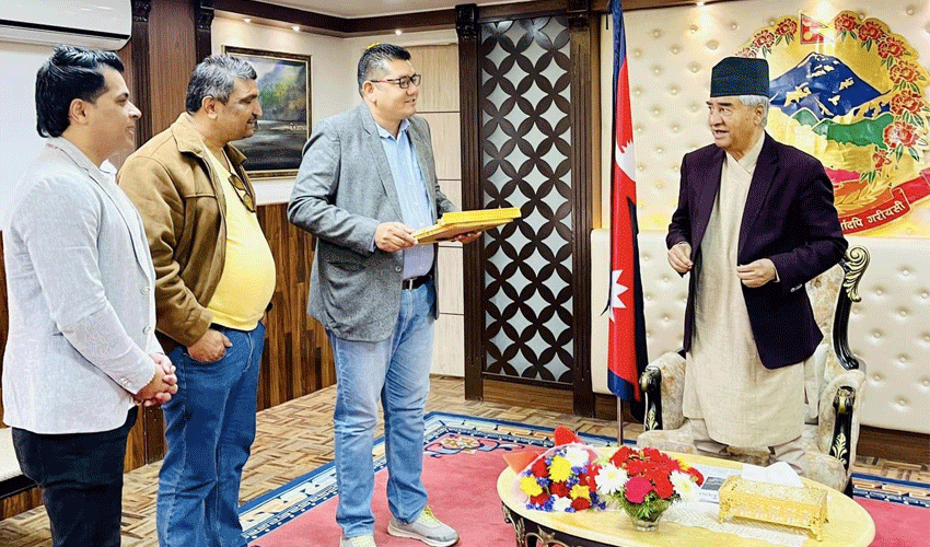 धनगढीमा ‘सुदूरपश्चिम महोत्सव’ उद्घाटनमा प्रधानमन्त्री देउवालाई निमन्त्रणा