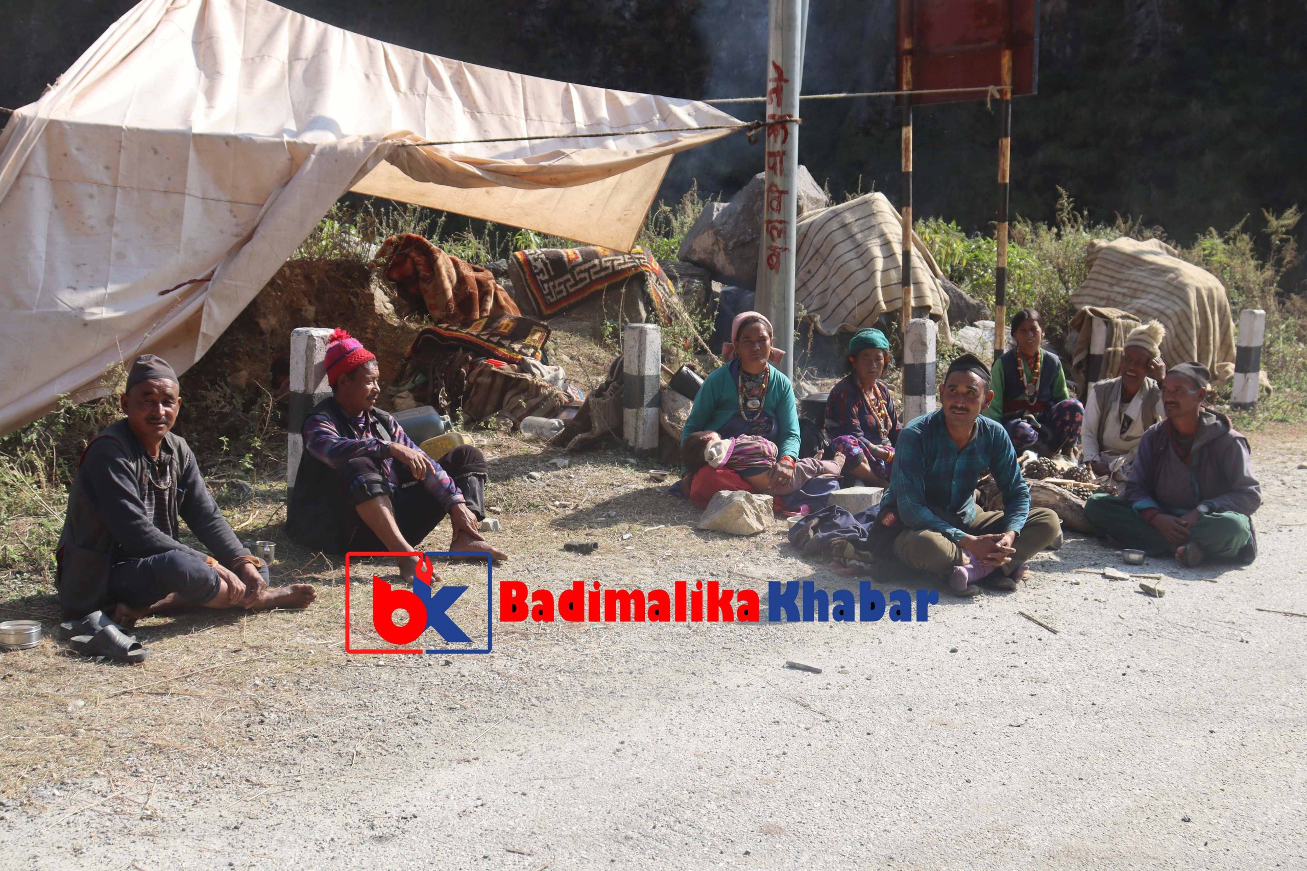 भोट नहालेर भोटे जनजाति बेशितिर झर्दै