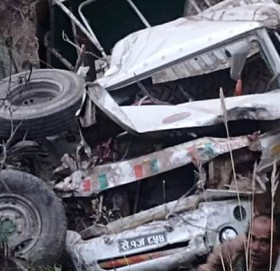 बैतडीमा प्रहरी सवार जीप दुर्घटना, मृत्यु हुनेको संख्या ६ पुग्यो
