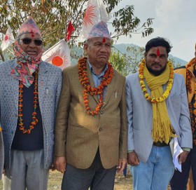 अछाम-१ का स्वतन्त्र उम्मेदवार बोगटी एमालेमा प्रवेश