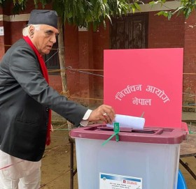 गण्डकीका मुख्यमन्त्री पोखरेलले गरे मतदान