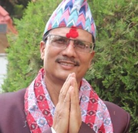 अछाम १ मा श्रममन्त्री कुँवरलाई ३५४४ को अग्रता