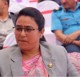 सुदूरपश्चिमकी अटेरी उपसभामुख, जसले क्वाटर रित्तो पारि सबै सामान घर लगिन्