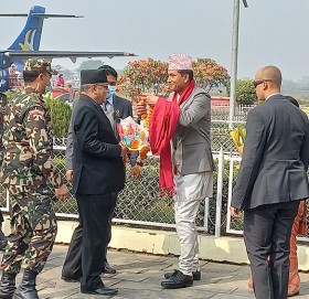 प्रधानमन्त्री प्रचण्ड चितवनमा