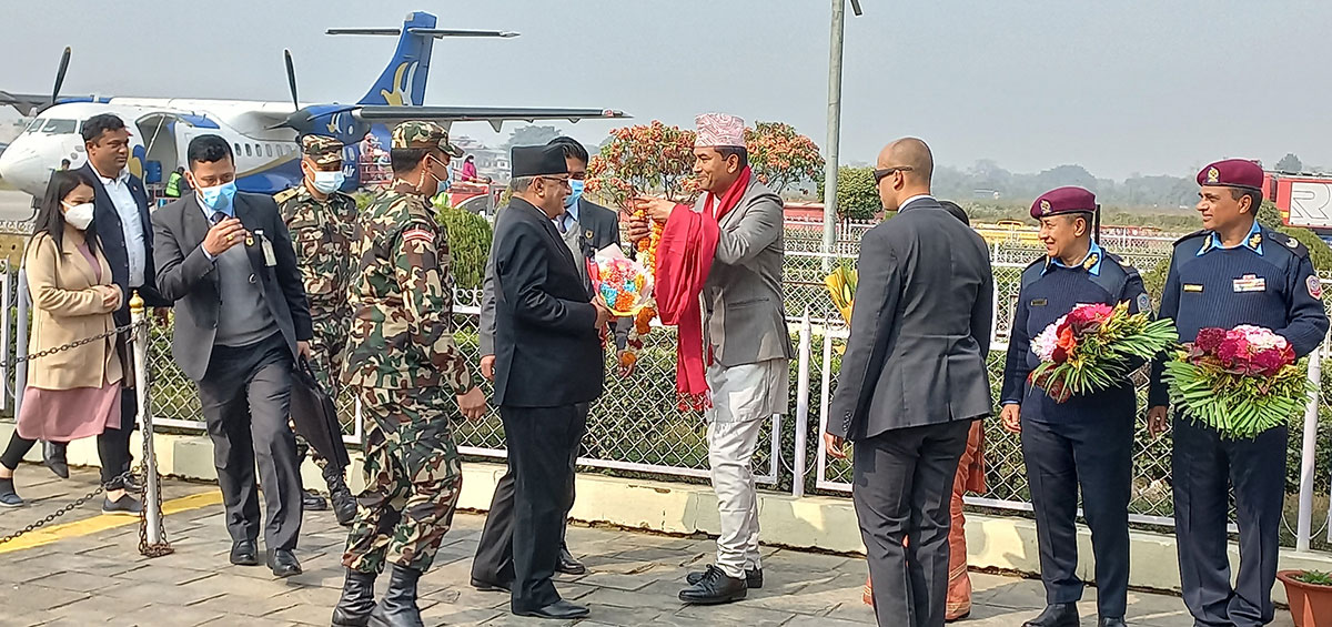 प्रधानमन्त्री प्रचण्ड चितवनमा