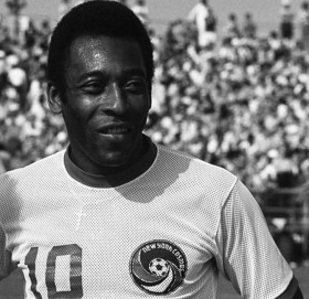 अस्ताए विश्व फुटबलका ‘किङ्ग’ पेले