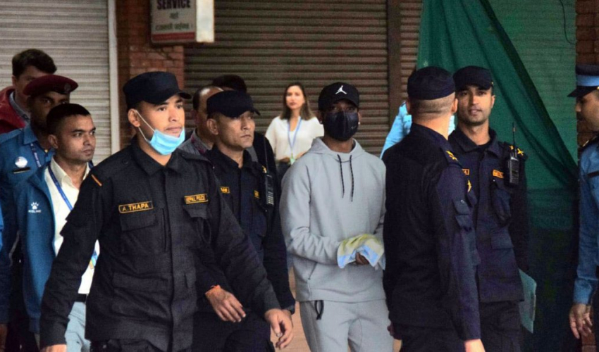 सन्दीपका वकिल भन्छन्, ‘नाबालिका भनिएकी किशोरीको उमेर १८ वर्ष पुगेको पत्र आयो’