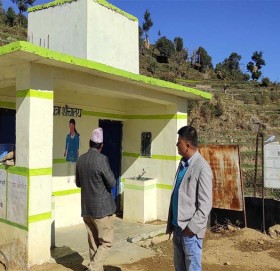 बुढीगंगामा स्वास्थ्य अधिकार सुधार परियोजनाका याेजनाहरुकाे अनुगमन