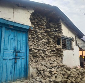 बझाङमा भूकम्पको धक्का,कृषि ज्ञान केन्द्रको भवन चर्कियाे