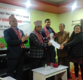 खाद्य अधिकारकर्मीद्धारा ११ बुँदे धनगढी घोषणापत्र जारी