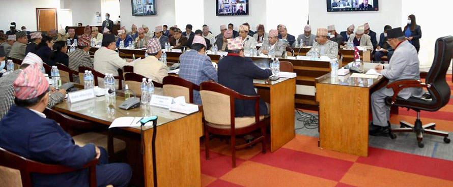 प्रधानमन्त्री प्रचण्डले दिए सचिवहरुलाई ३० बुँदे निर्देशन