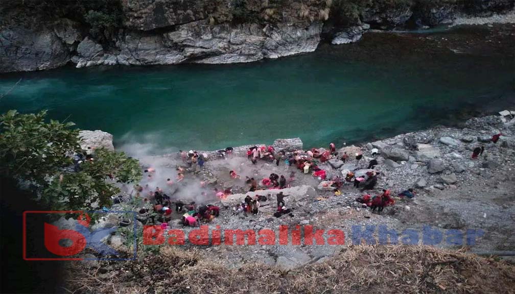 बझाङको तपोवनमा स्नान गर्नेको घुइँचो