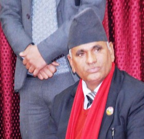 सुदूरपश्चिमका मुख्यमन्त्री रावल काठमाण्डौ जाँदै, कारागारमा रेशमसँग मन्त्रालयको भागबन्डा गरिने