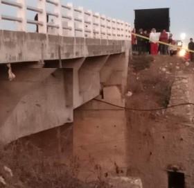 पुलमा झुन्डिएको अवस्थामा एक युवक फेला