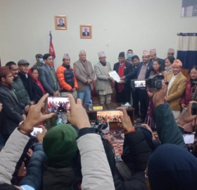 सुदूरपश्चिममा एमाले नेता रावलद्वारा मुख्यमन्त्रीमा दाबी पेस