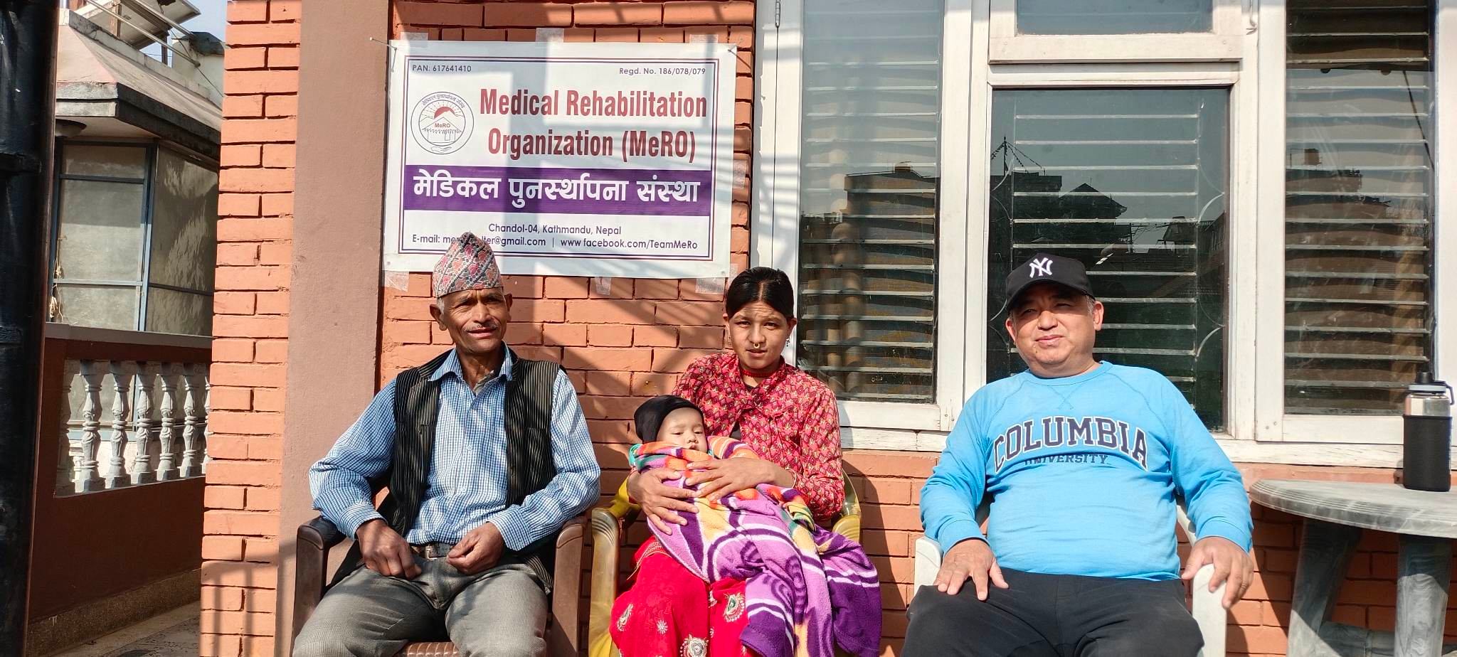 खप्तड छेडेदह:-आर्थिक अभाबमा अलपत्र मुटुरोगि बच्चाको काठमाडौमा उपचार