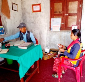 गाउँमै स्वास्थ्य सेवाको पहुँच भए पनि बिरामीले ३ घण्टा हिडेर अस्पताल जान बाध्य