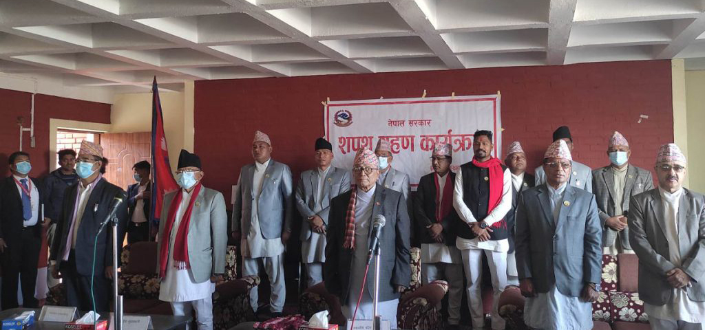 लुम्बिनीका ७ मन्त्रीले लिए शपथ