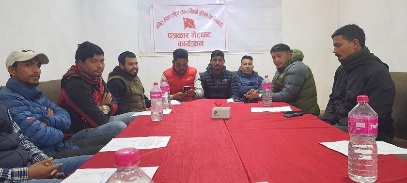 कार्की समूहका २१ विद्यार्थी नेता फर्किए सिंह समूहमा