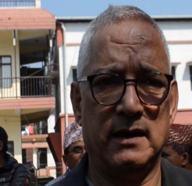 सुदूरपश्चिममा एमाले एक्ल्याउन काँग्रेस नेता बलायरको दौडधुप