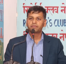 एमालेलाई कसैको नून खाएर गुन तिर्नु छैन् : विष्णु रिजाल