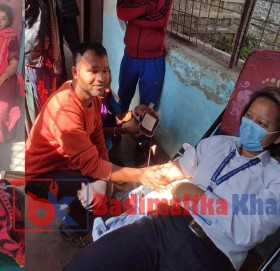 हुम्लाकी रिउली तामाङलाई बुढिनन्दाका कर्मचारीले रगत दिएर ज्यान जोगाए