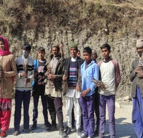 ओखर खेतीमा आत्मनिर्भर बनाउने बडिमालिका ७ को अभियान