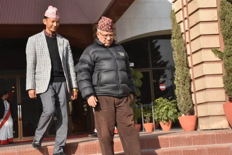 राष्ट्रपतिमा माधव नेपालको पनि दाबी