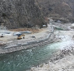 त्रिवेणीमा १५ करोडको पुल अलपत्र