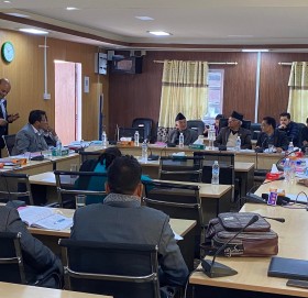 एउटा संसद्‍मा नटुंगिएको महाभियोग अर्को संसद्‍मा लैजान सांसदहरू सहमत