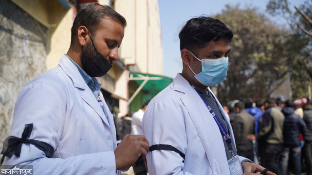 सरकार र चिकित्सक संघबीच ६ बुँदे सहमति, चिकित्सकहरू तत्काल काममा फर्कने