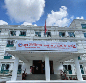 एकैसाथ ३६ जिल्लाका सीडीओ सरूवा : पर्सामा दाहाल, कैलालीमा रेग्मी