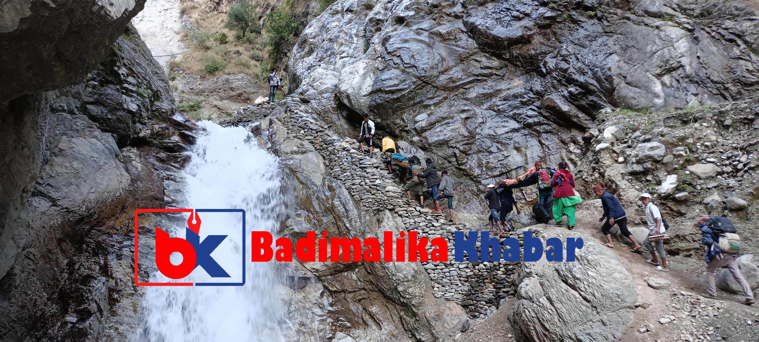 बाजुरामा बनेका स्वास्थ्य संस्थाका भवन सञ्चालन नआएर अलपत्र