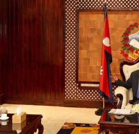 प्रधानमन्त्री र सभामुखबीच बालुवाटारमा वार्ता