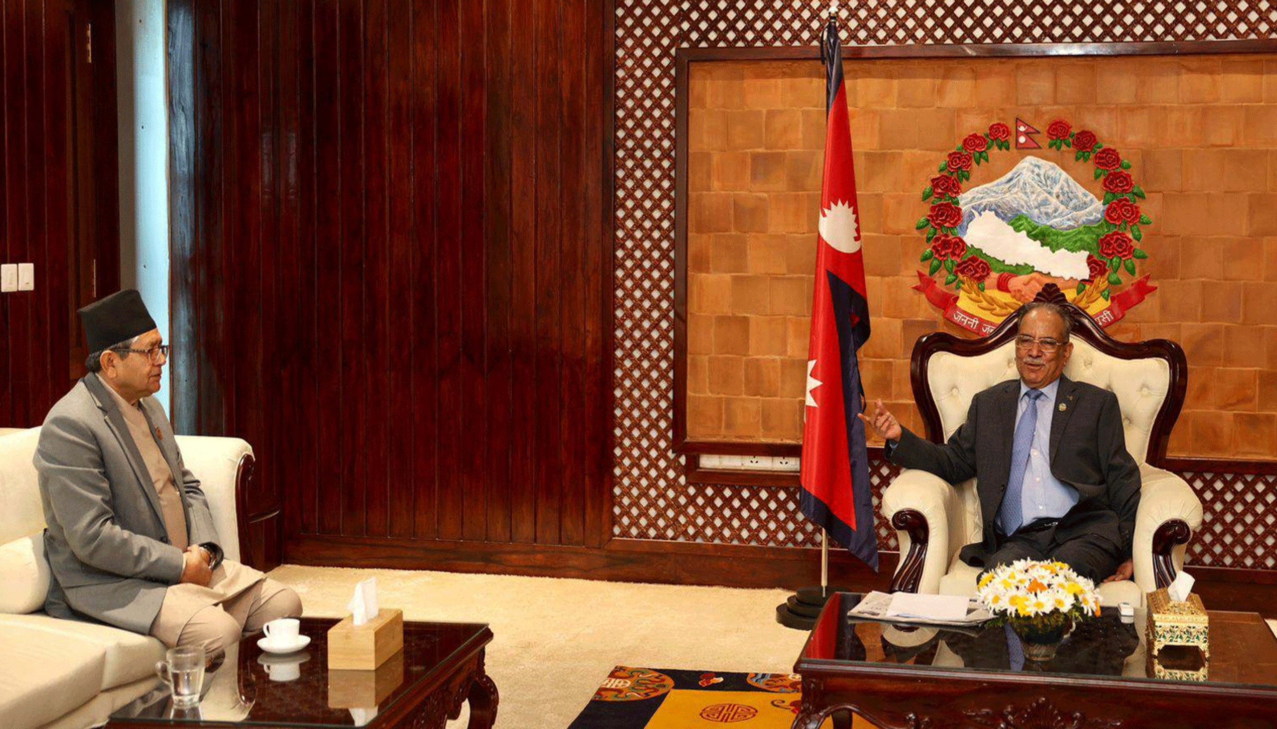 प्रधानमन्त्री र सभामुखबीच बालुवाटारमा वार्ता